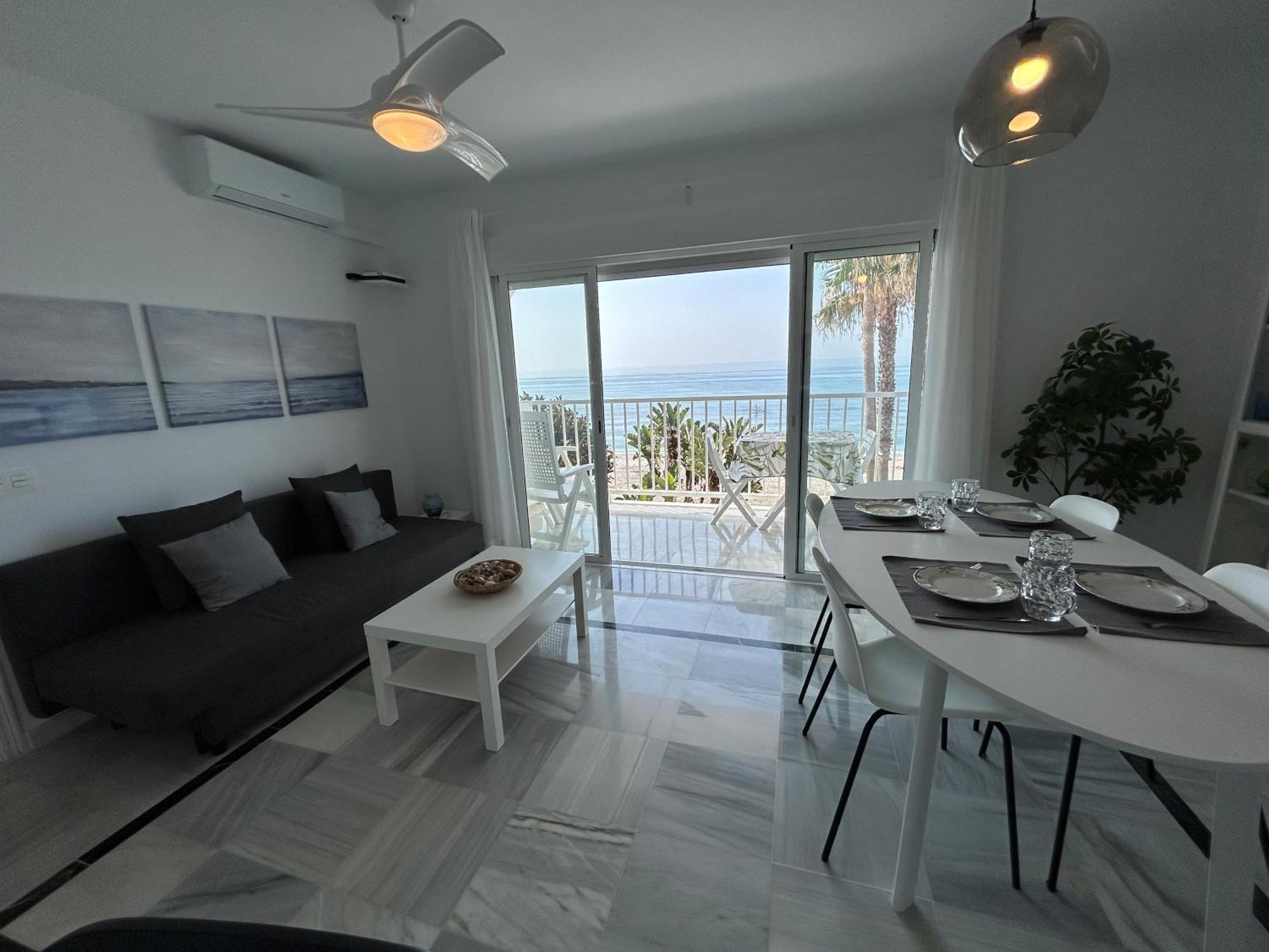 En Primera Linea De Playa Apartment *